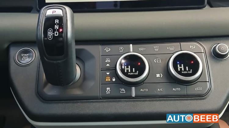 لاندروفر ديفندر 2023