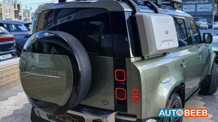 لاندروفر ديفندر 2023