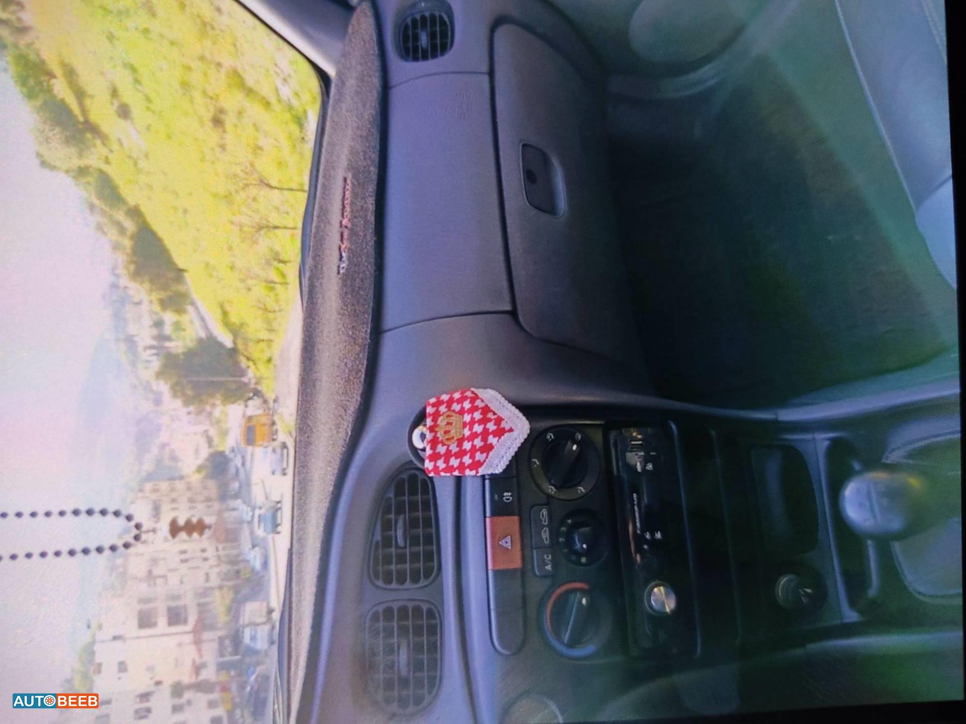 هيونداي النترا 1999