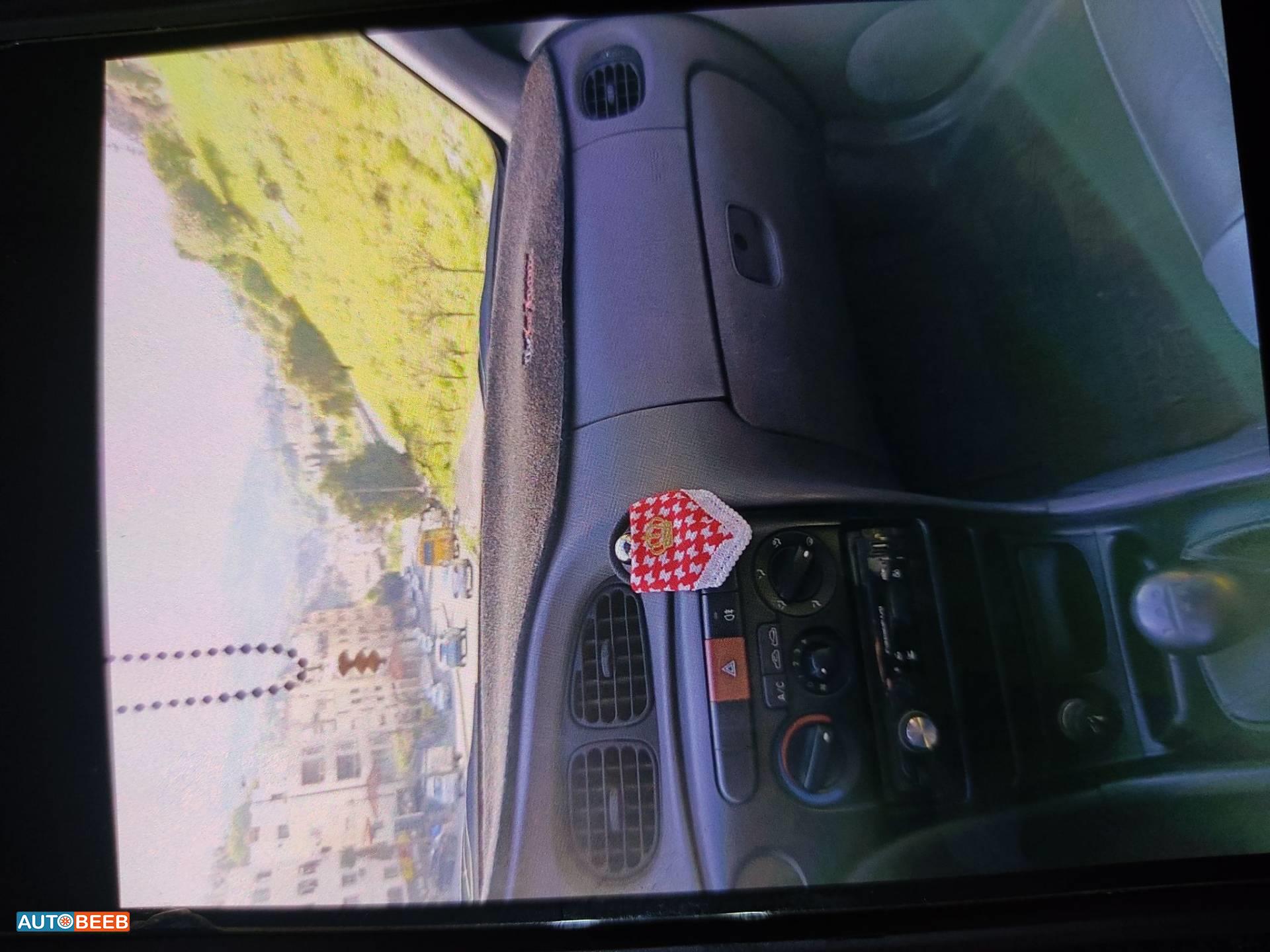 هيونداي النترا 1999