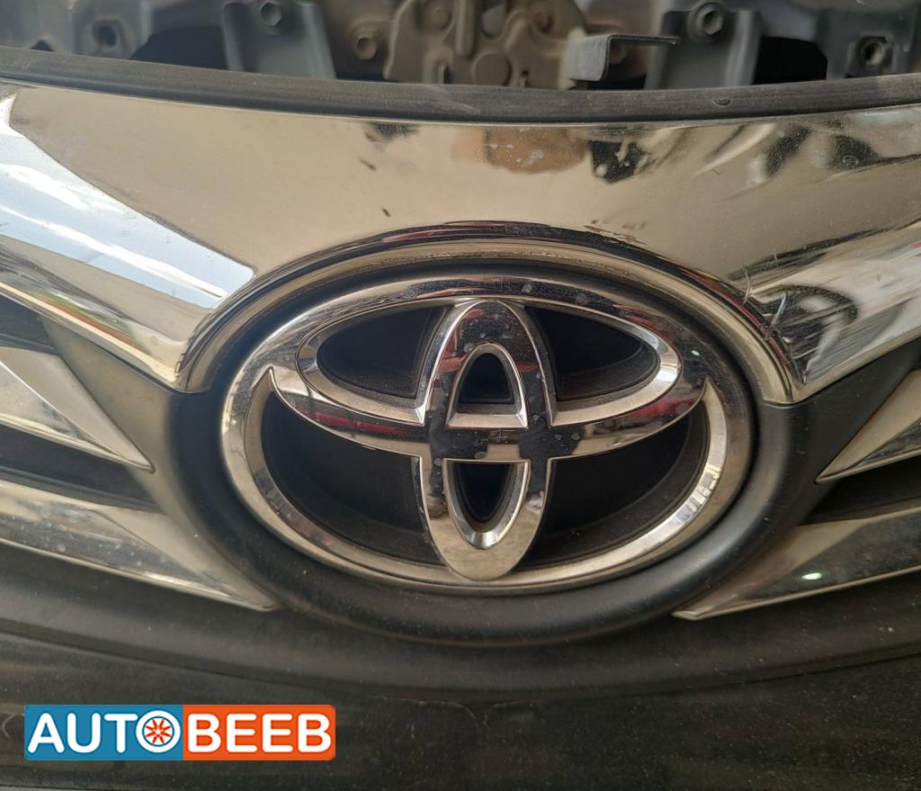 Body  Emblems Toyota Corolla