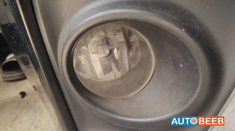 كشاف امامي يمين تويوتا كورولا 2015 2016