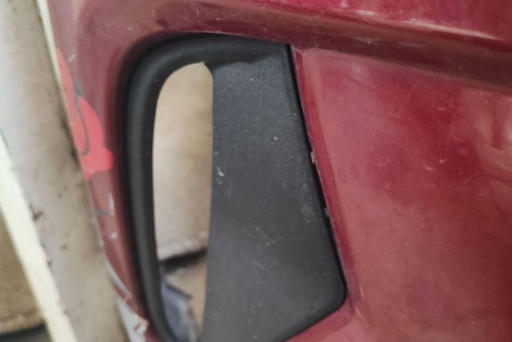 تسكيرة طمبون امامي يمين تويوتا راف فور 2019 2020 2021 2022