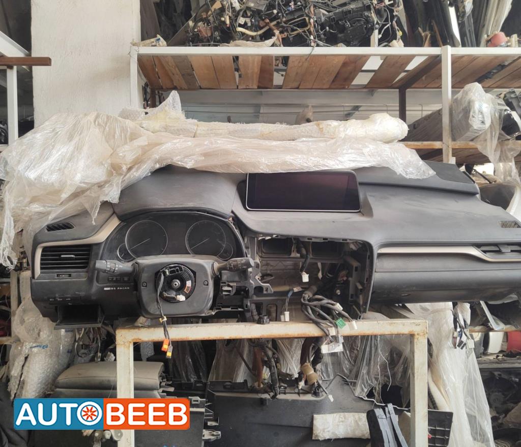Cabin  Dashboard Lexus RX350