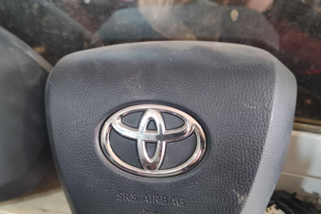 ايرباغ تويوتا راف فور 2020 2021