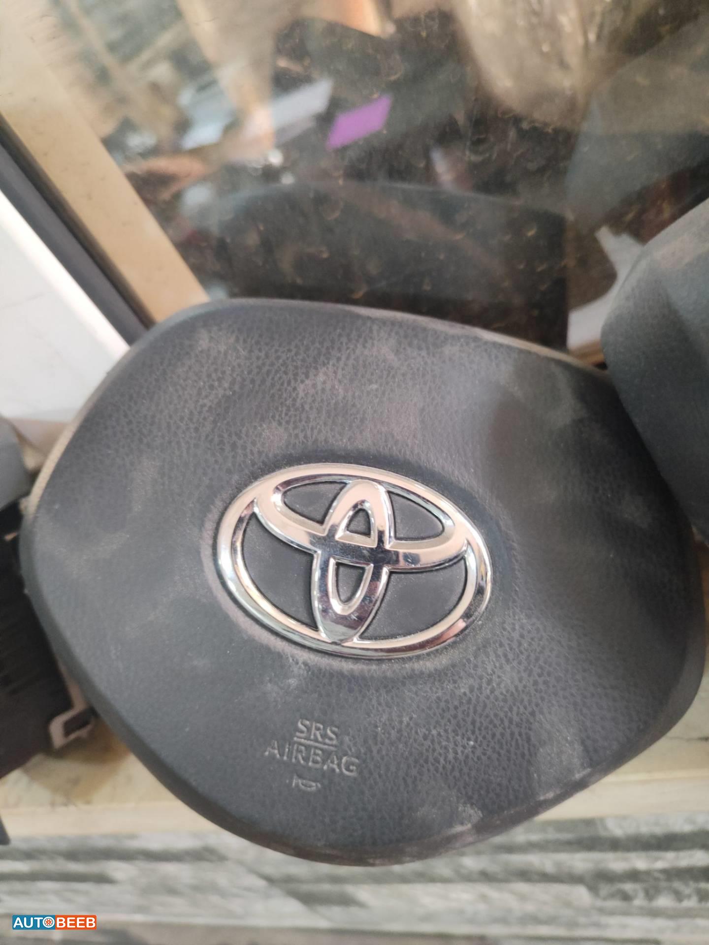 Cabin  Steering Wheel Toyota CHR