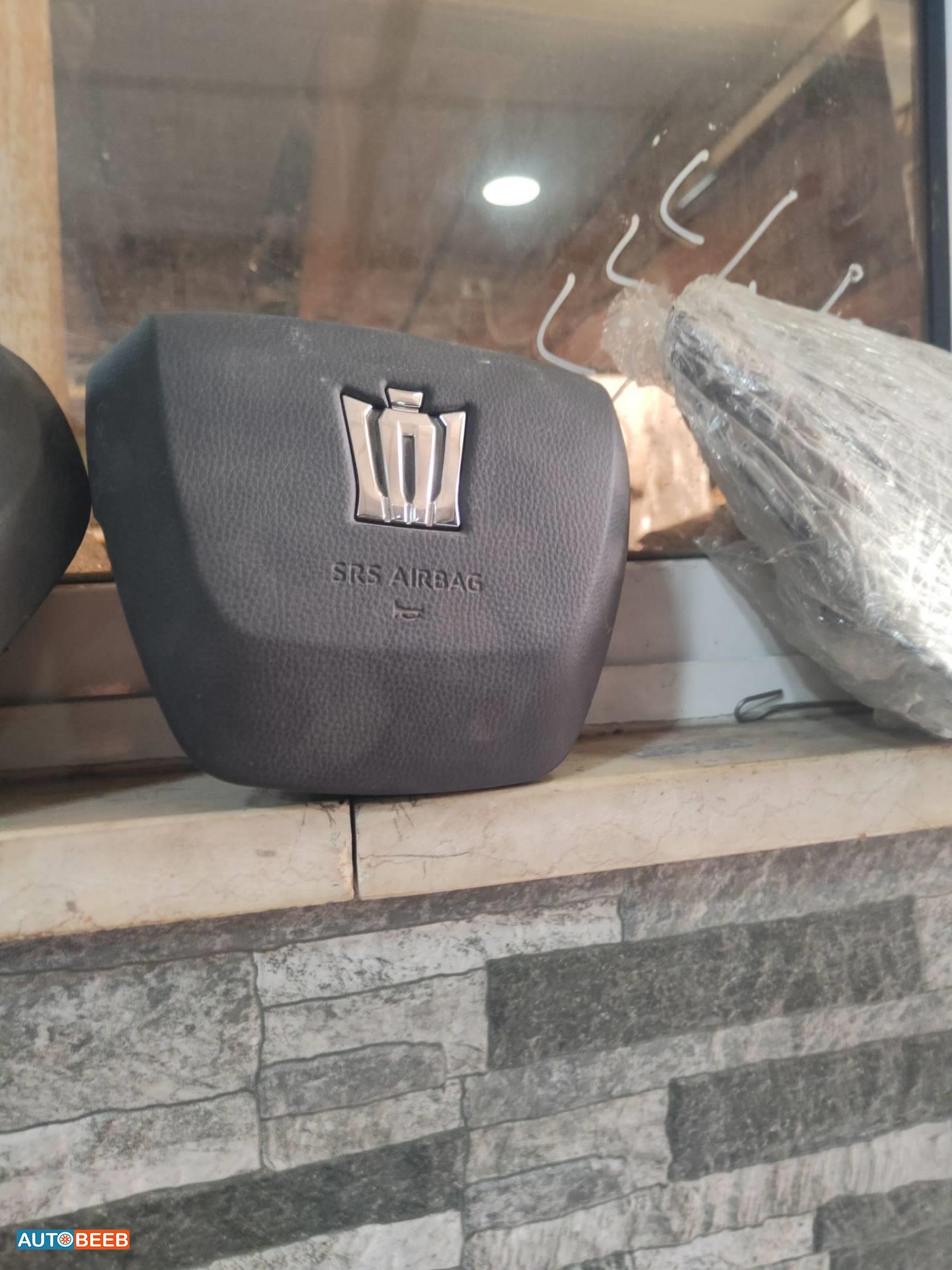 Cabin  Steering Wheel Toyota Crown