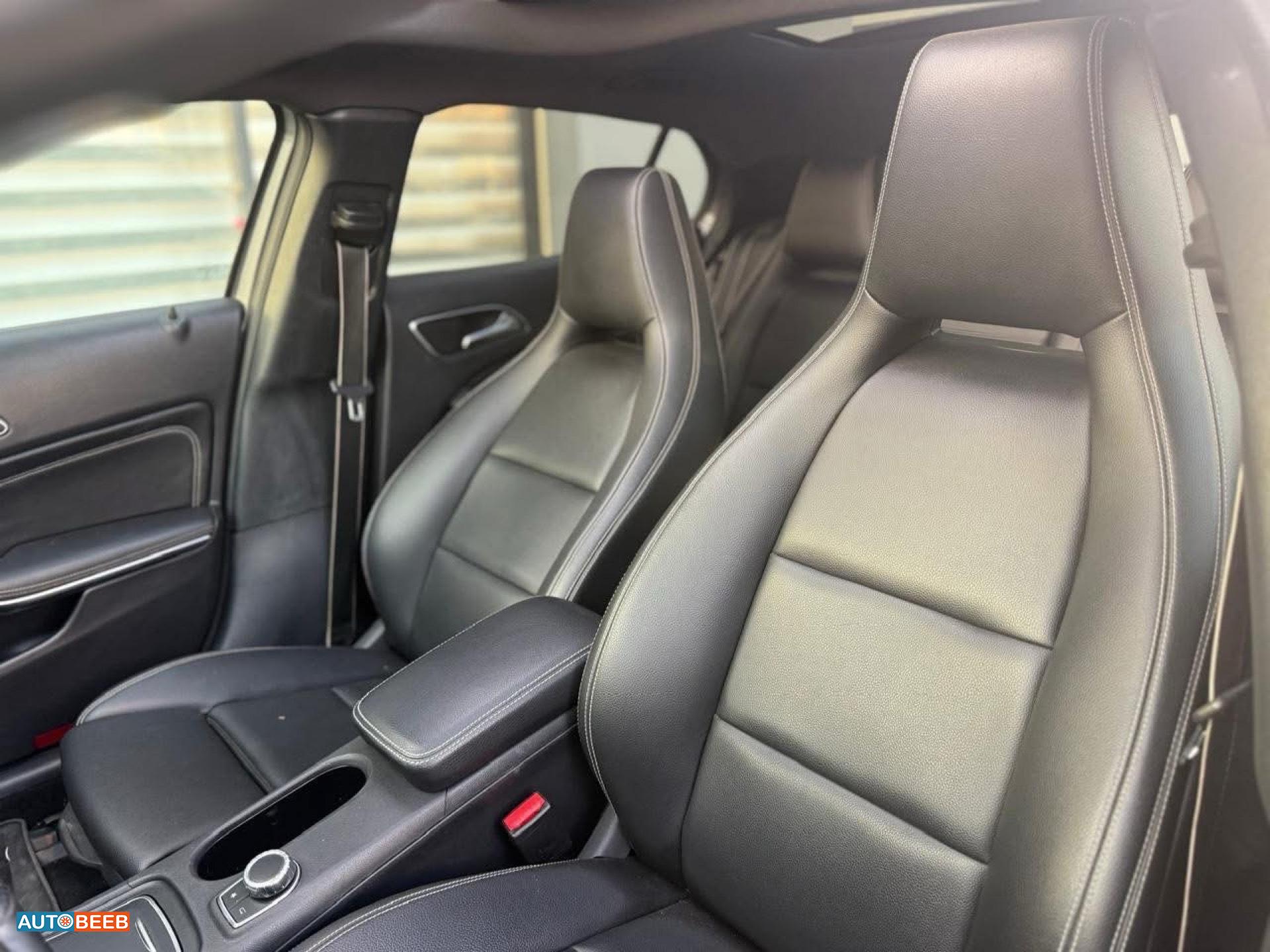 مرسيدس بنز CLA200 2020