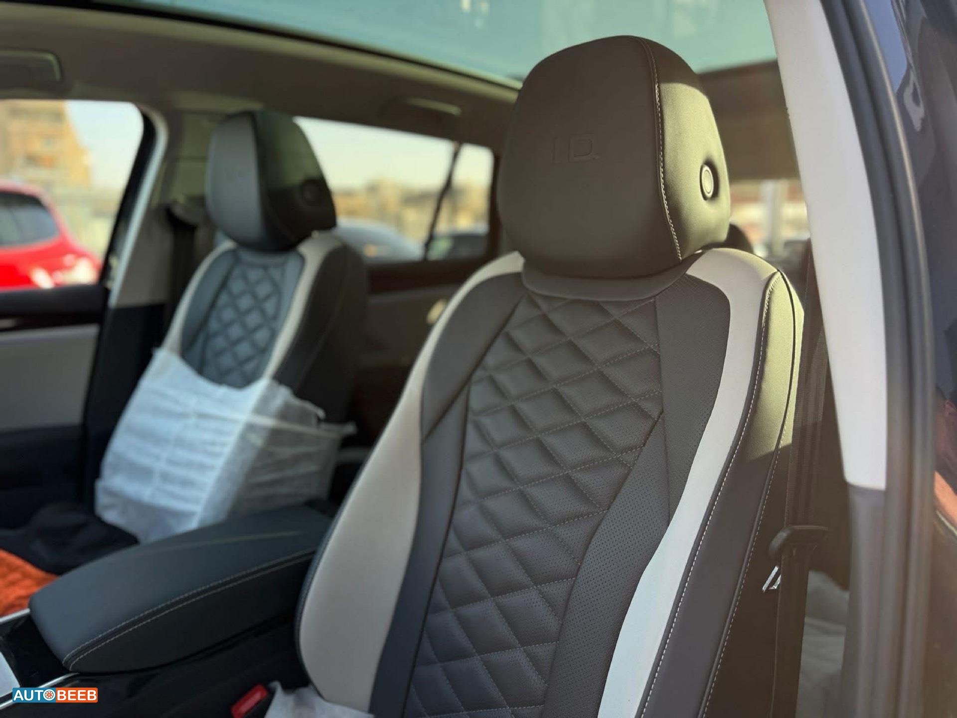 فولكس فاجن ID 6 2023