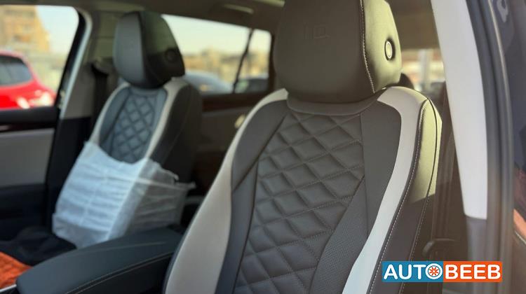 فولكس فاجن ID 6 2023