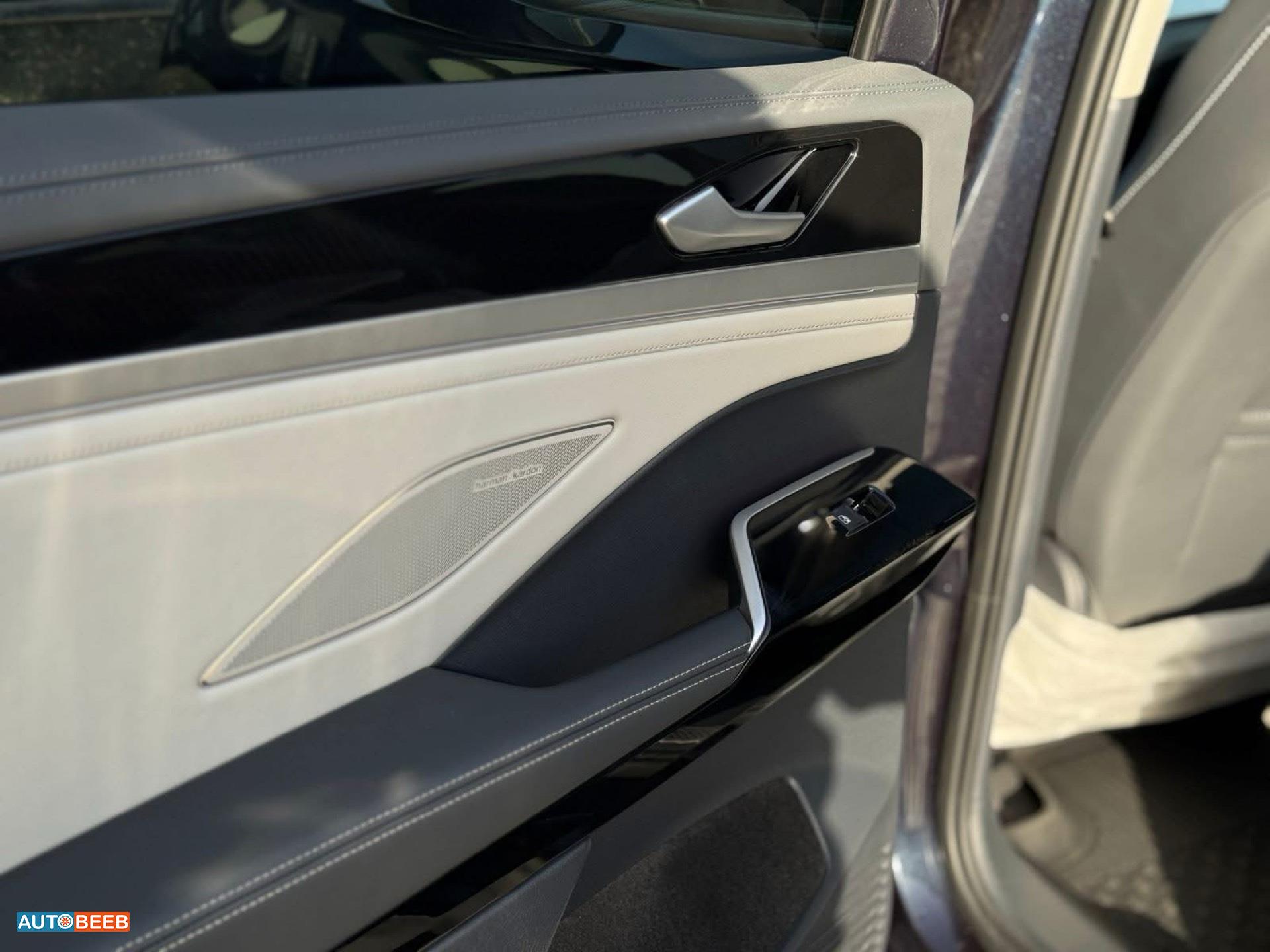 فولكس فاجن ID 6 2023