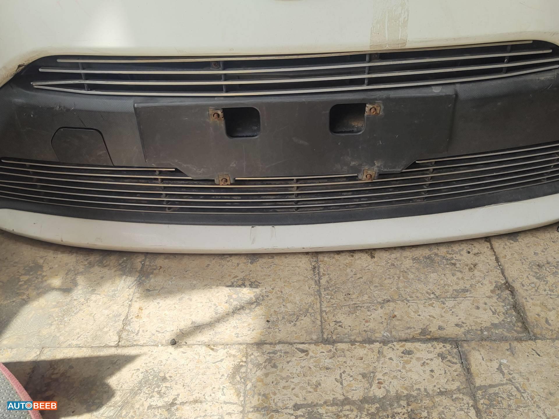 Body  Grilles Toyota Yaris