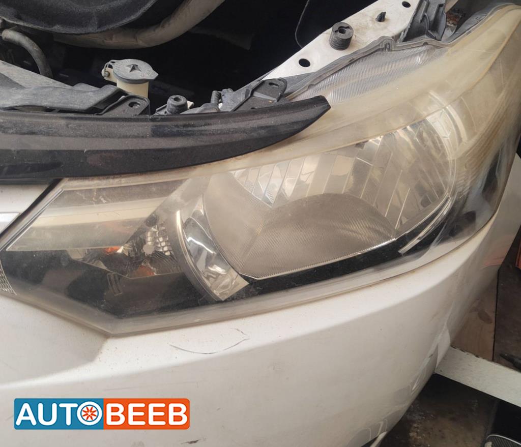 Lights Front light Toyota Yaris