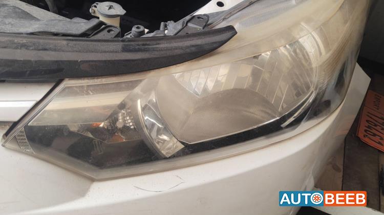 Lights Front light Toyota Yaris