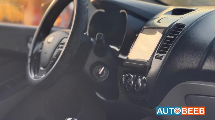 كيا سيراتو 2015