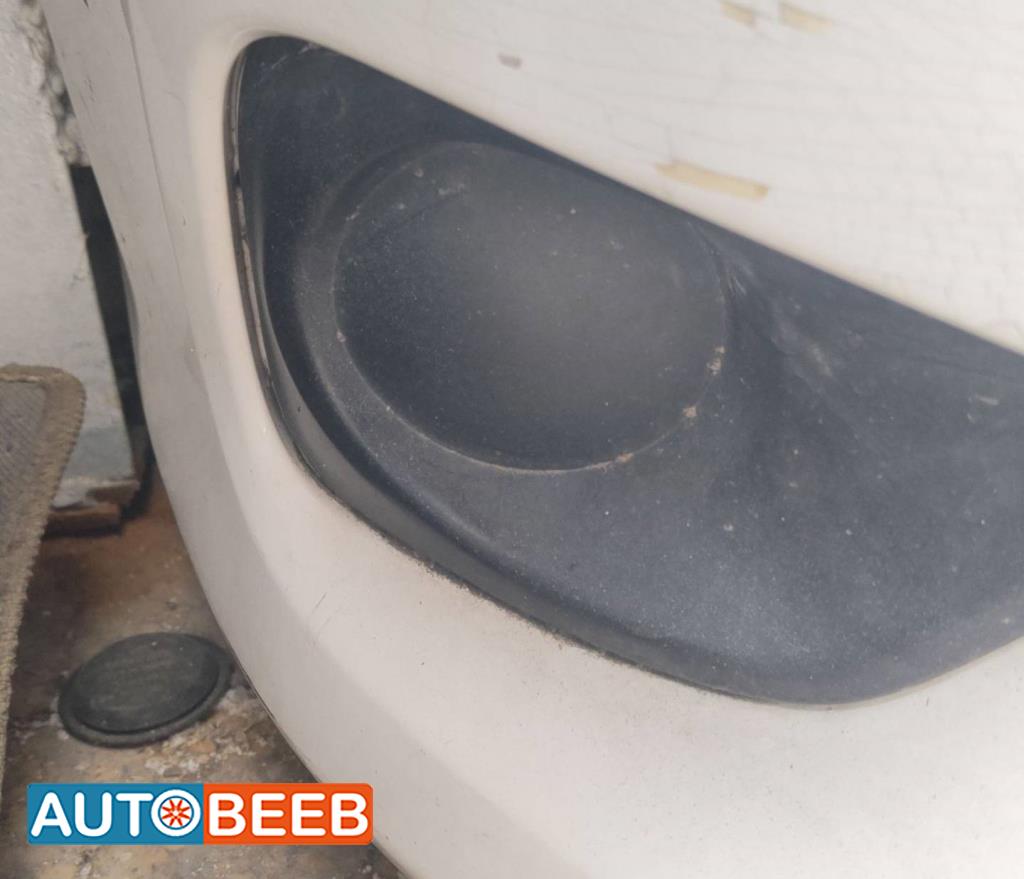 تسكيرة طمبون امامي يمين تويوتا يارس 2017 2018