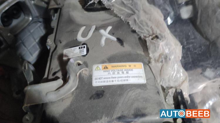 انفيرتير لكزس ux300 2019 2020