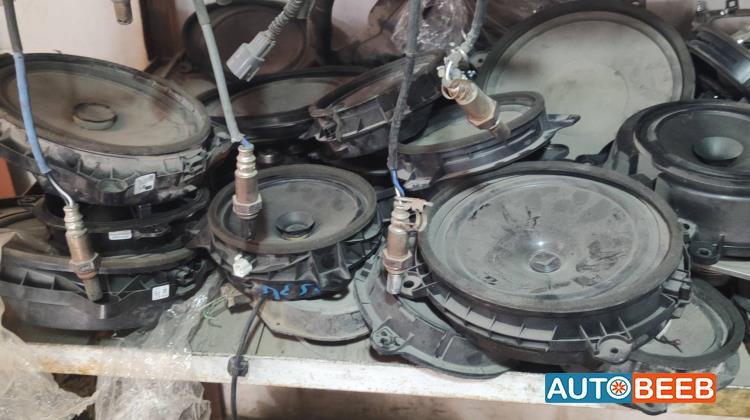 سماعات جميع السيارات الياباني