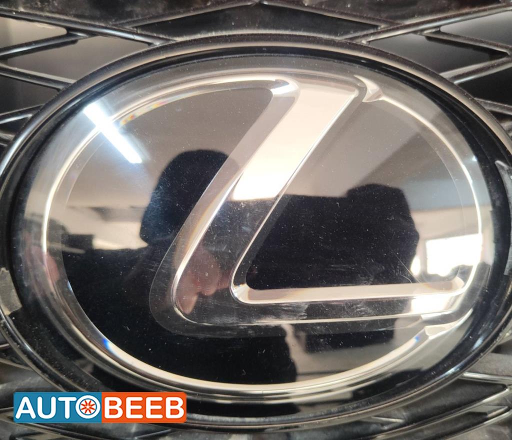 شعار طمبون امامي لكزس is200 2020 2021