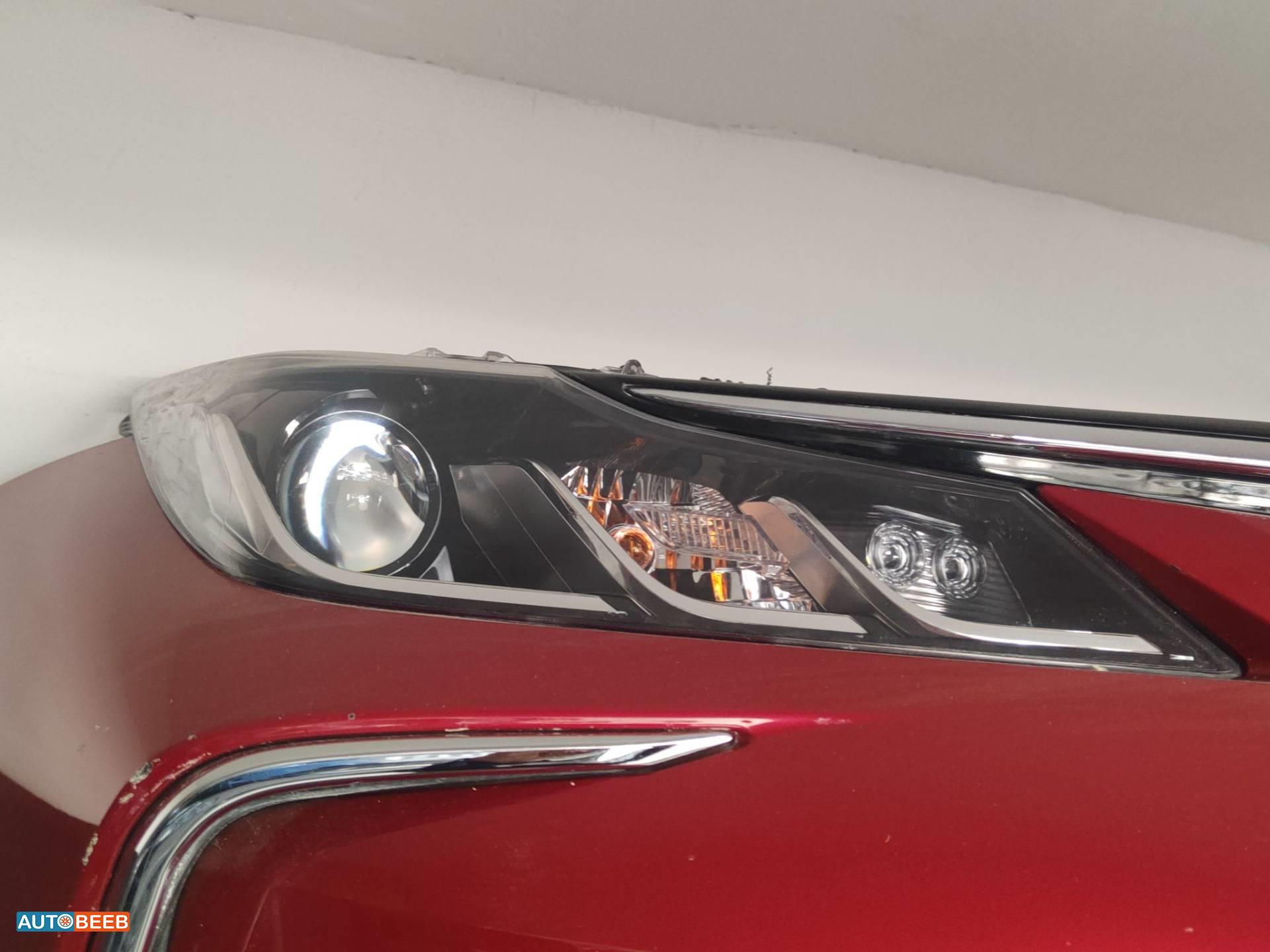 ضوء امامي يمين تويوتا كورولا 2021 2022 2023