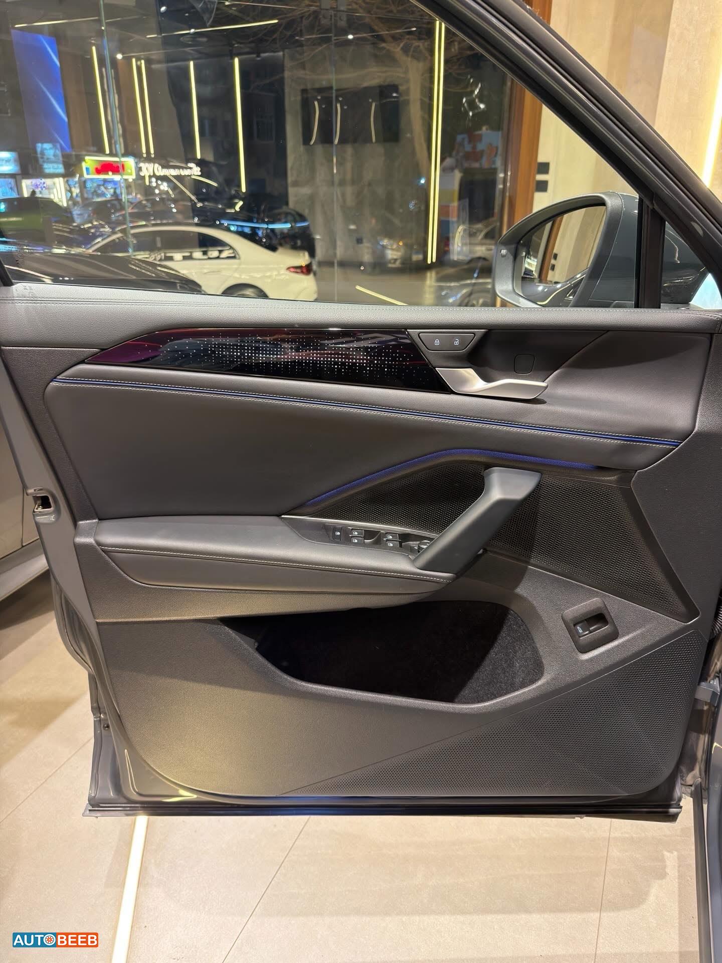 Volkswagen Tiguan 2024