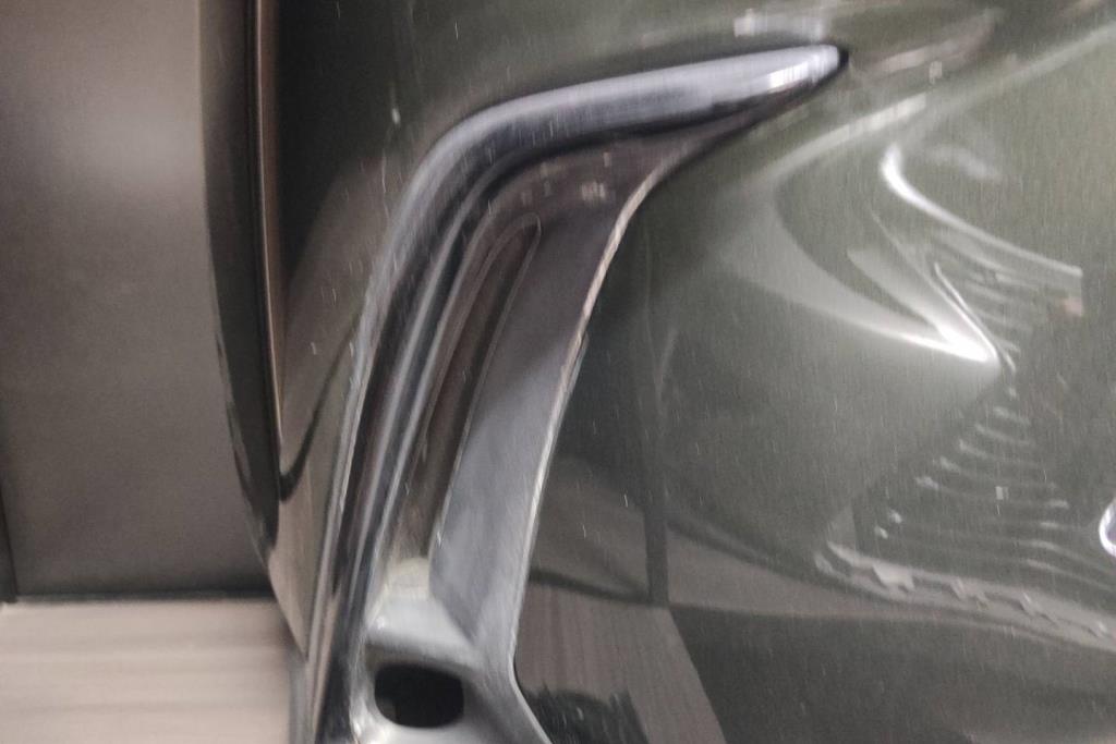 تسكيرة طمبون امامي يمين لكزس nx250 2021 2022 2023