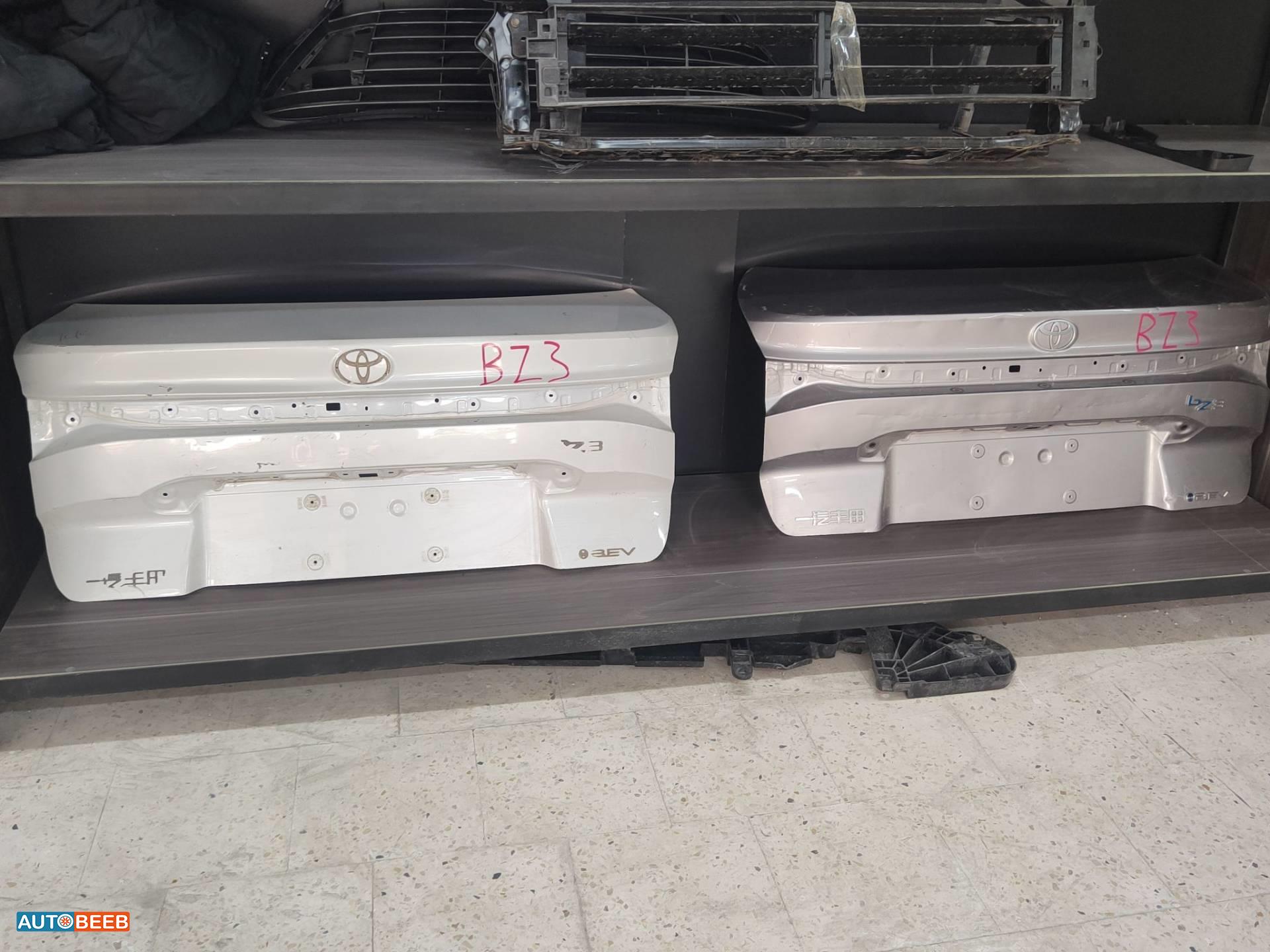 غطاء خلفي تويوتا bz3 2020 2021 2022