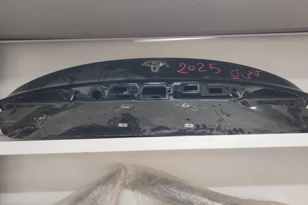 Body  Trunk Toyota Camry