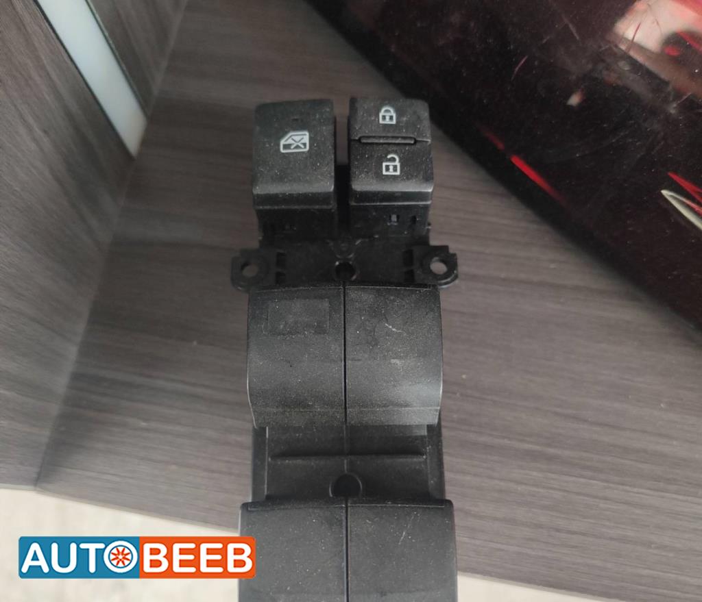 Cabin  Control buttons Toyota Corolla