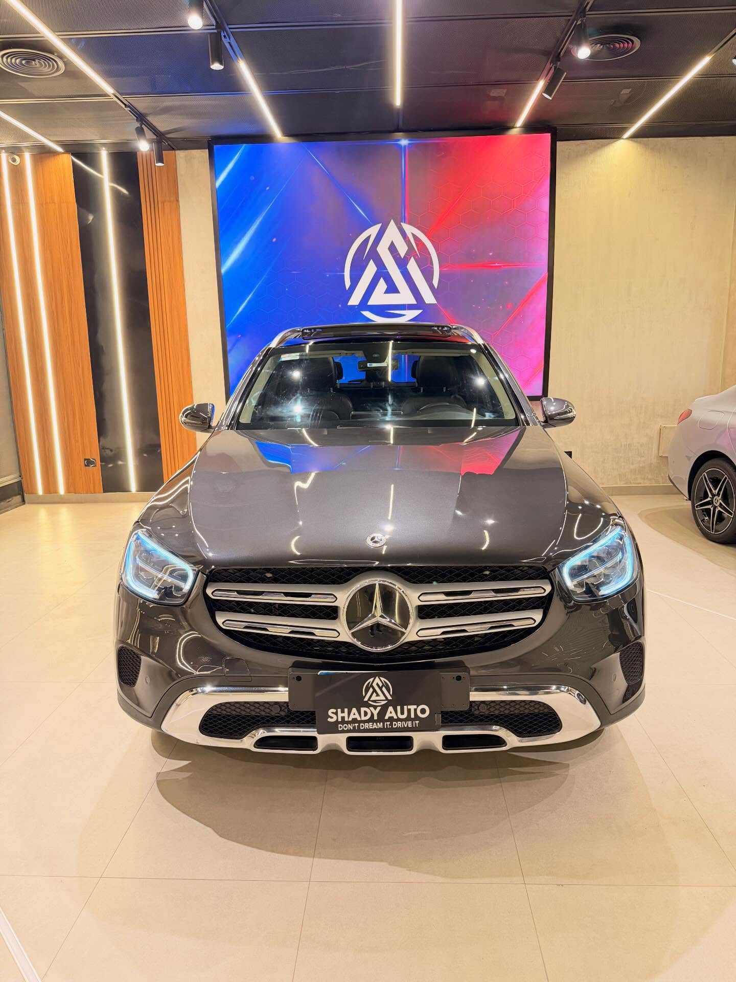 مرسيدس بنز GLC200 2021