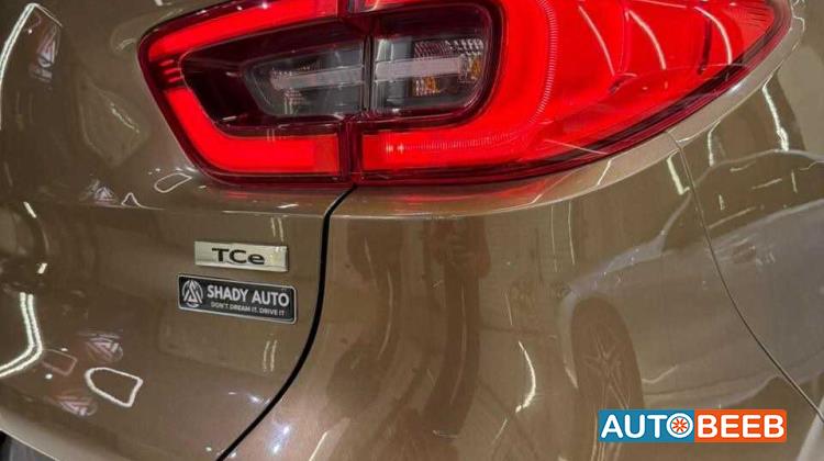 رينو كادجار 2018