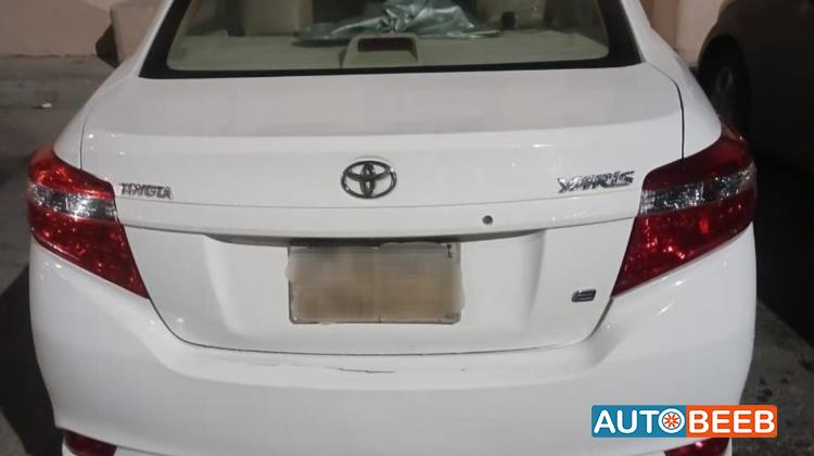 تويوتا ياريس 2015