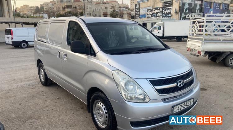 ميني فان هيونداي 2008