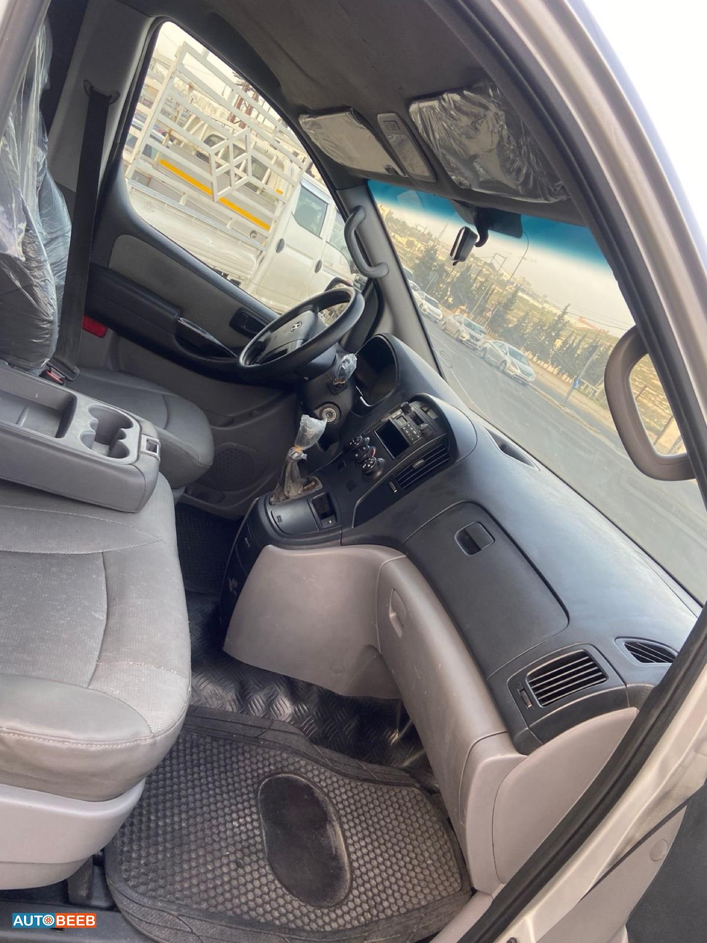 ميني فان هيونداي 2008