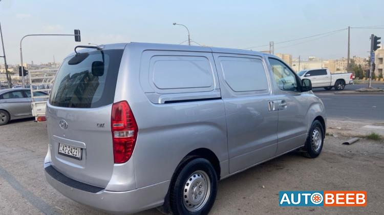 ميني فان هيونداي 2008