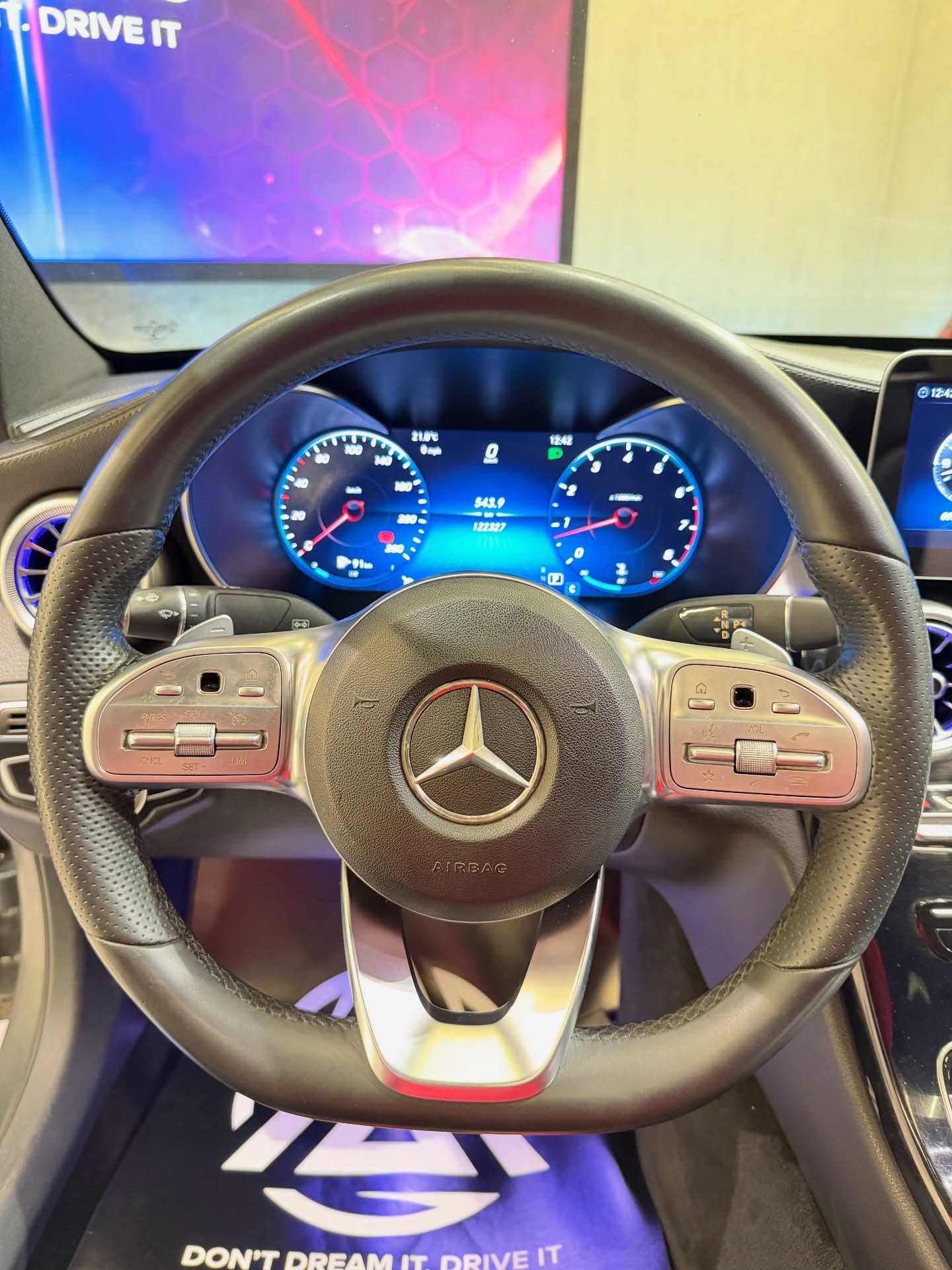 مرسيدس بنز C180 2019