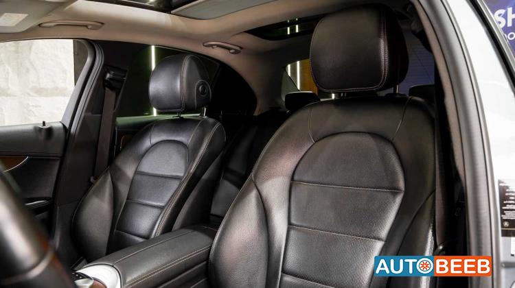 مرسيدس بنز C180 2019