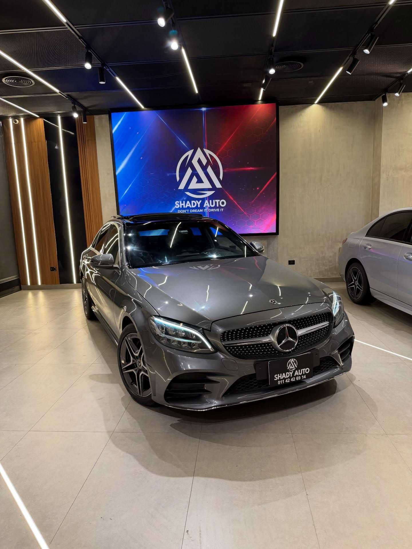 مرسيدس بنز C180 2019