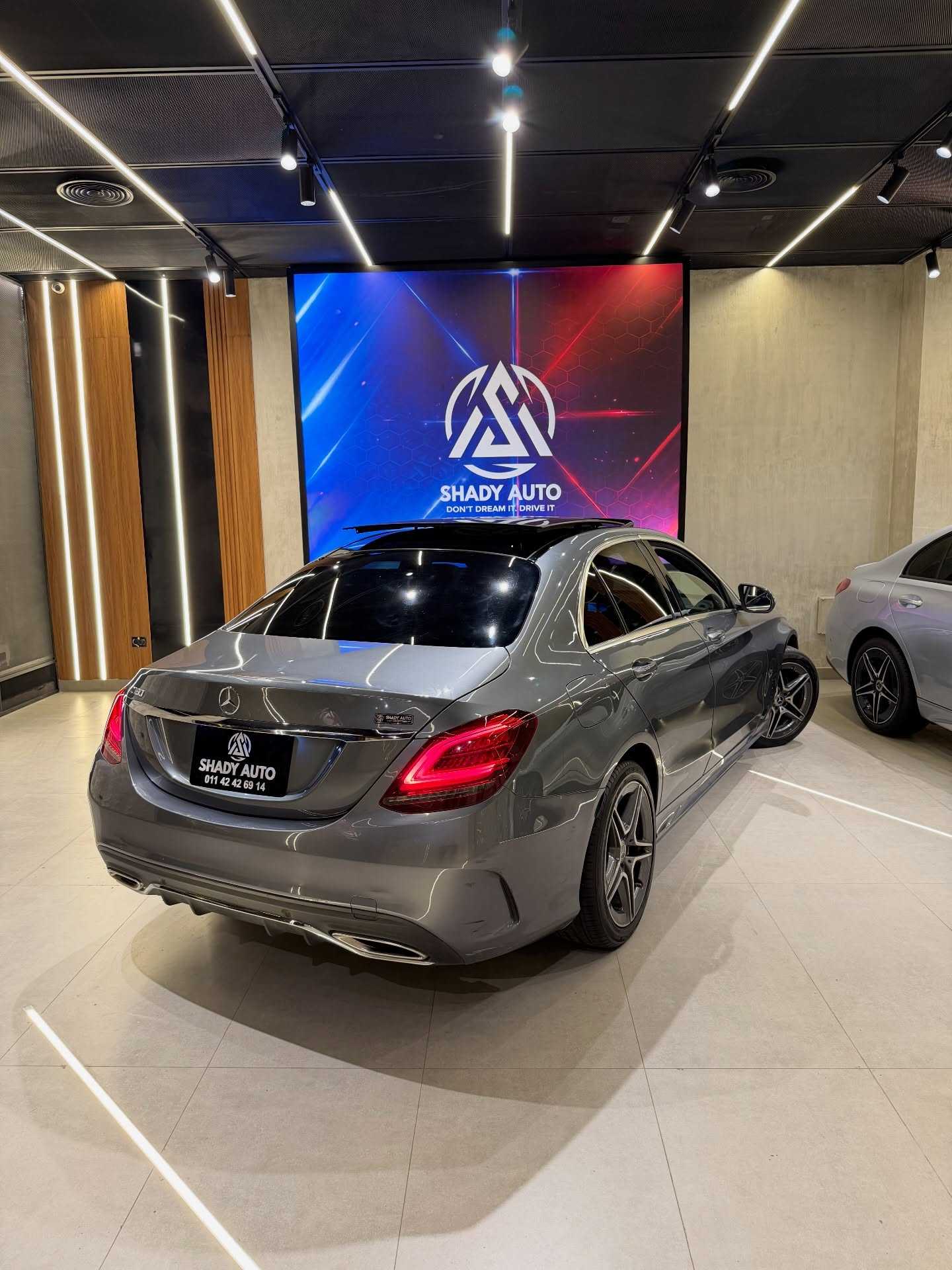 مرسيدس بنز C180 2019