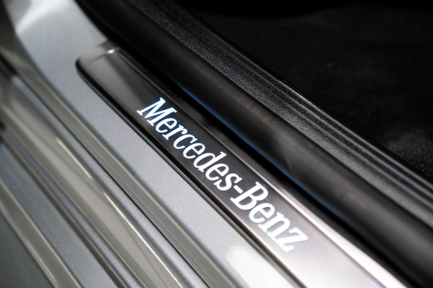 Mercedes Benz C200 2025