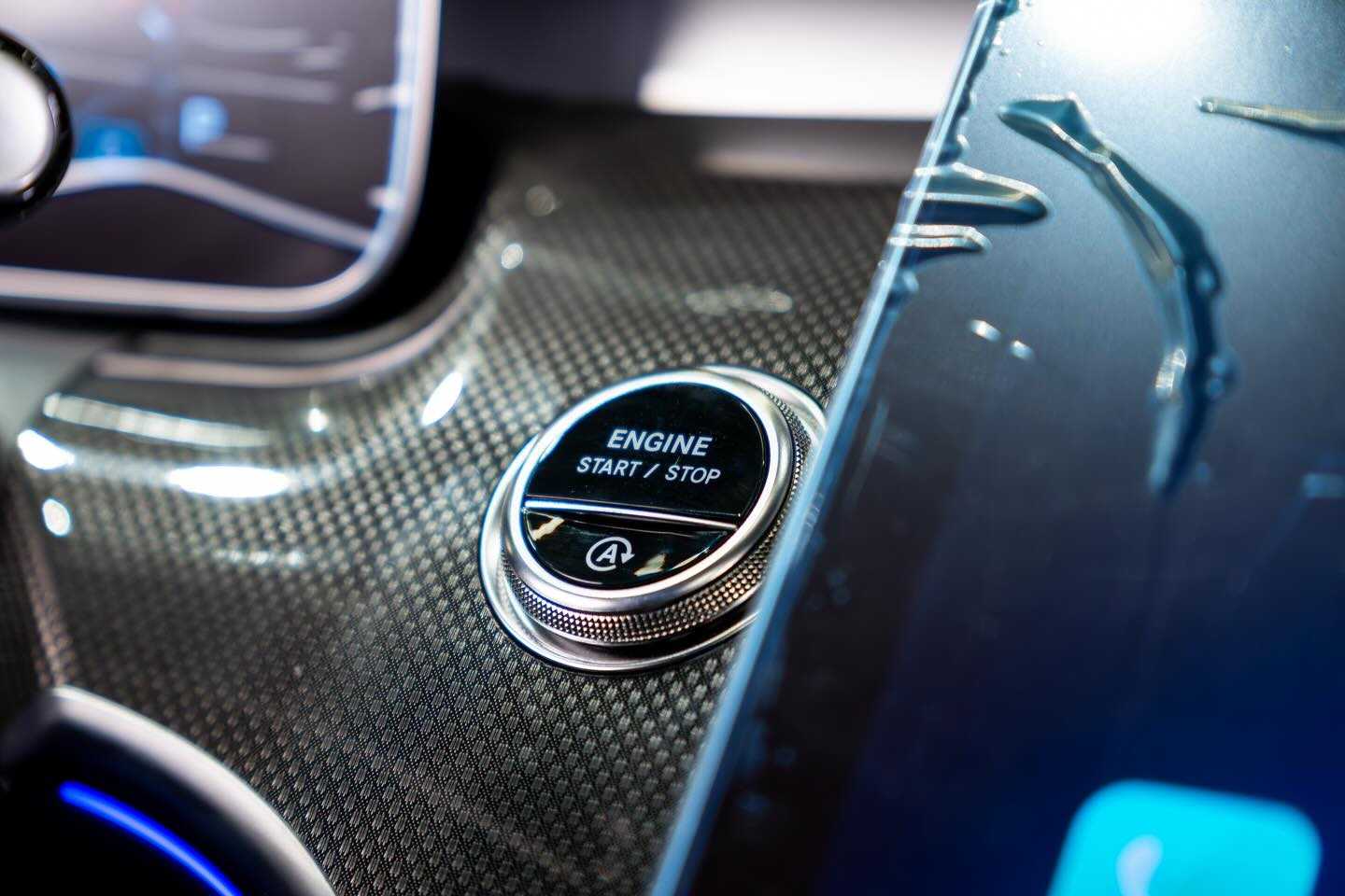 Mercedes Benz C200 2025