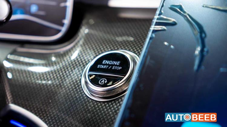 Mercedes Benz C200 2025