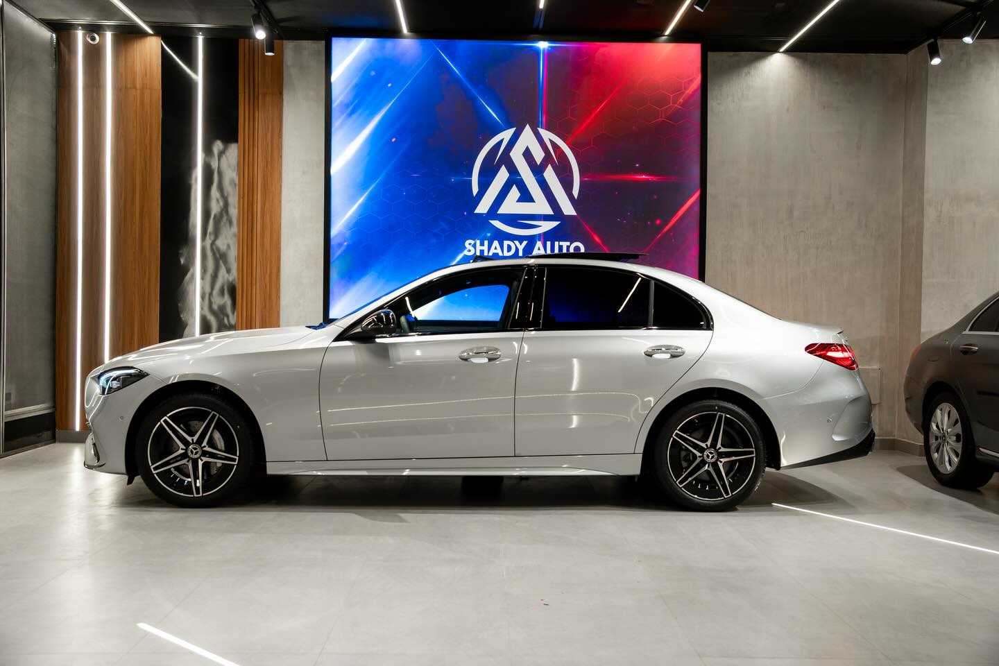 Mercedes Benz C200 2025