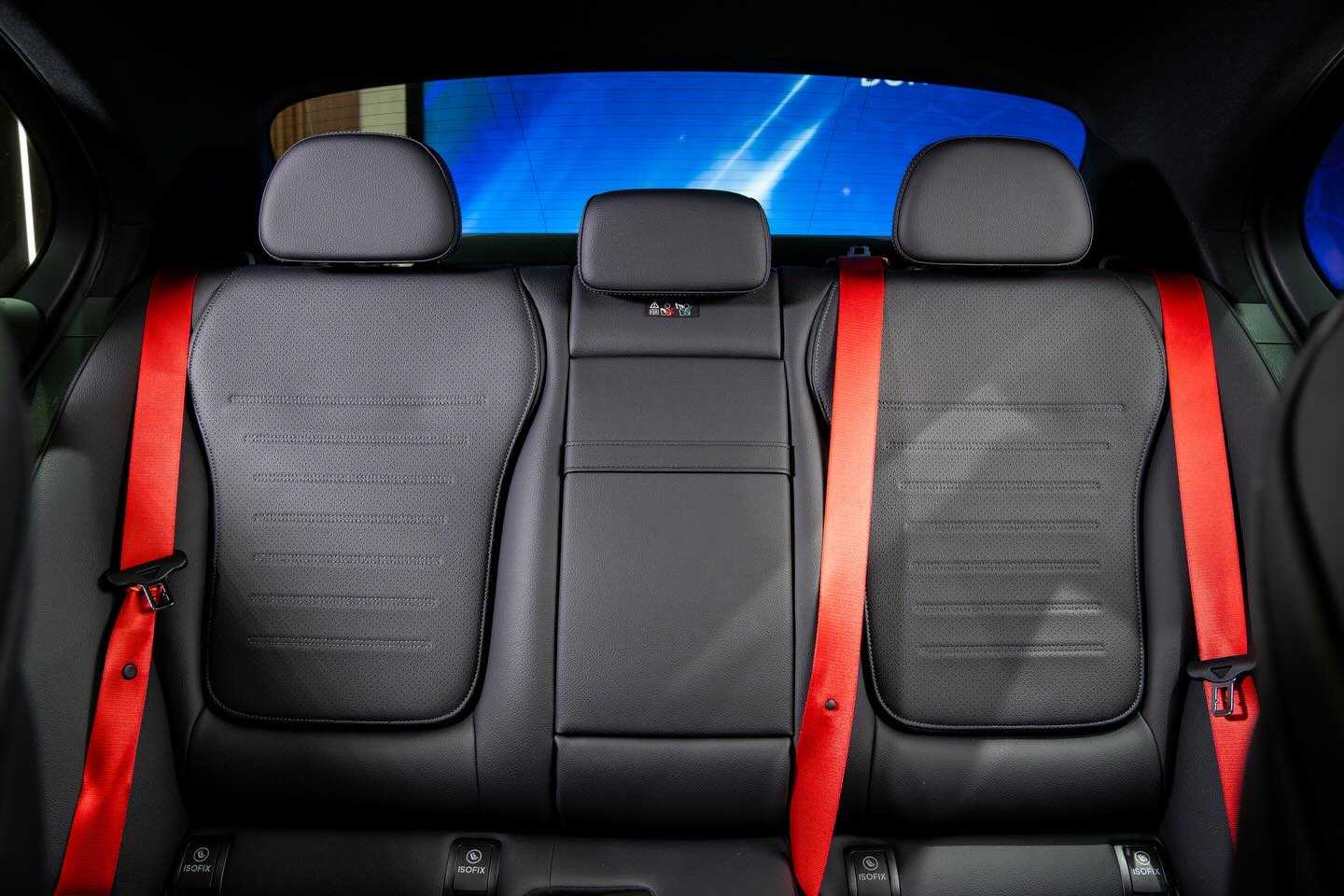 Mercedes Benz C200 2025