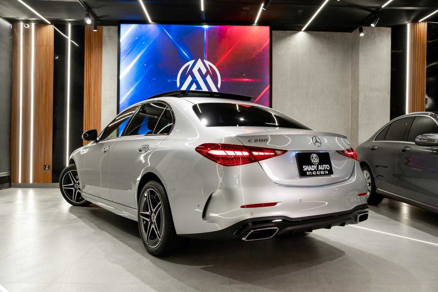 Mercedes Benz C200 2025