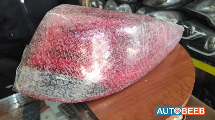 ضوء خلفي يمين شمال هيونداي توسان 2011 2012