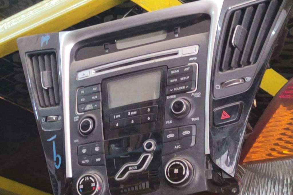 Cabin  Dashboard Hyundai Sonata