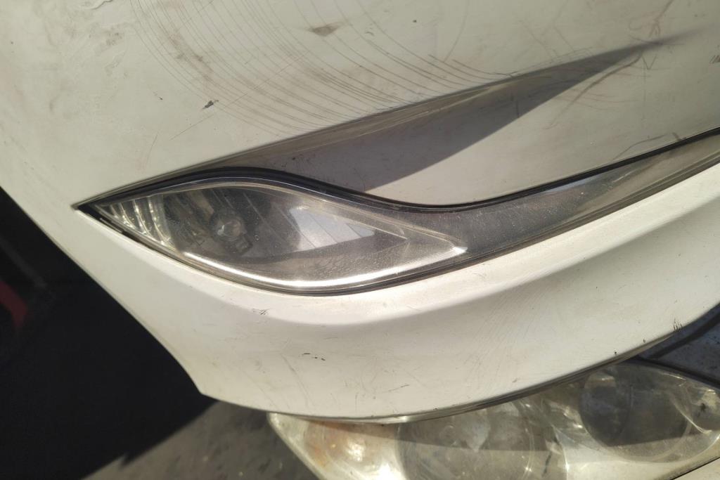 كشاف امامي يمين هيونداي سوناتا 2014 2015