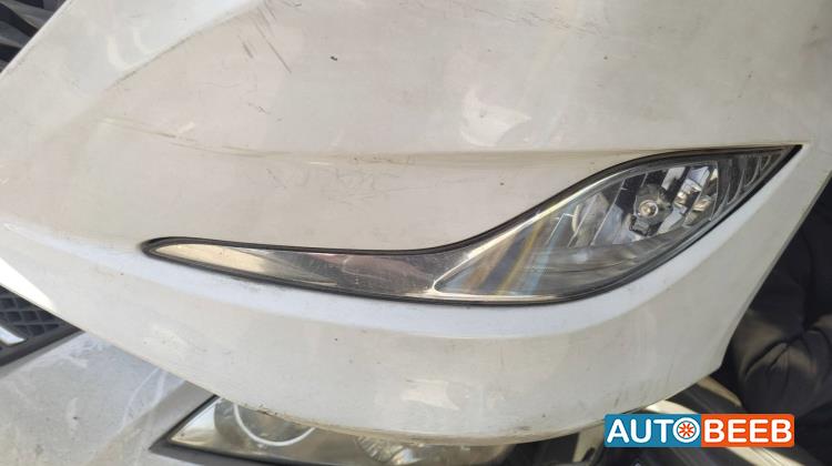 كشاف امامي شمال هيونداي سوناتا 2014 2015