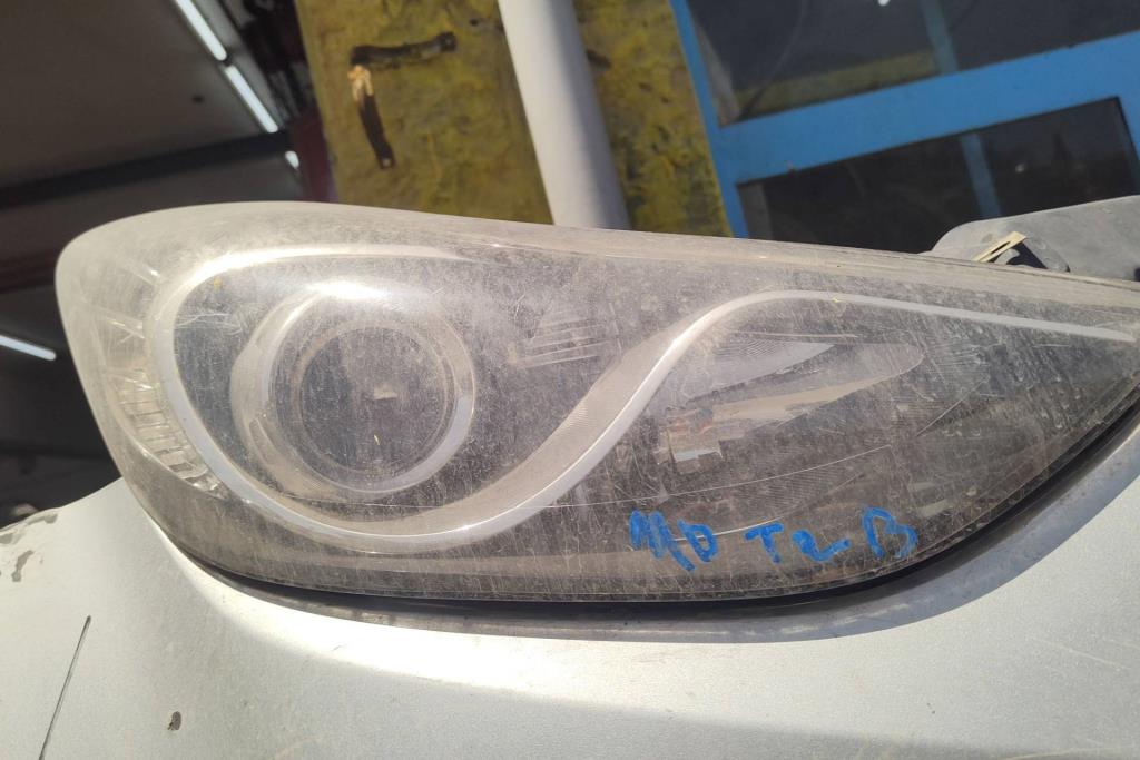 ضوء امامي شمال هيونداي افانتي md 2011 2012